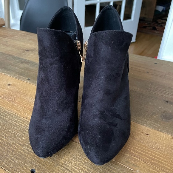 Black ankle boot heels - Picture 5 of 10